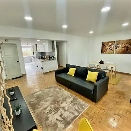 Cosy Costal * Lagos